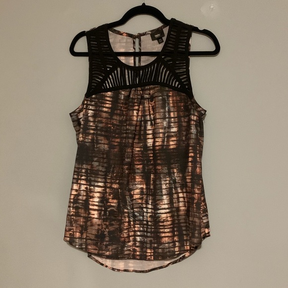 3/$20 ✨ Black with brown sleeveless blouse - Picture 2 of 8